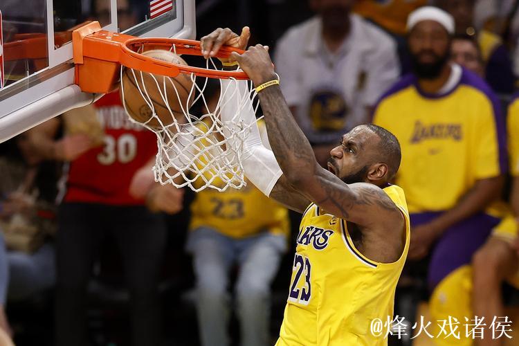 詹姆斯29分难救主,浓眉低迷仅8分,热火41分狂胜湖人刷新纪录 詹姆斯29分难救主,浓眉低迷仅8分,热火41分狂胜湖人刷新纪录