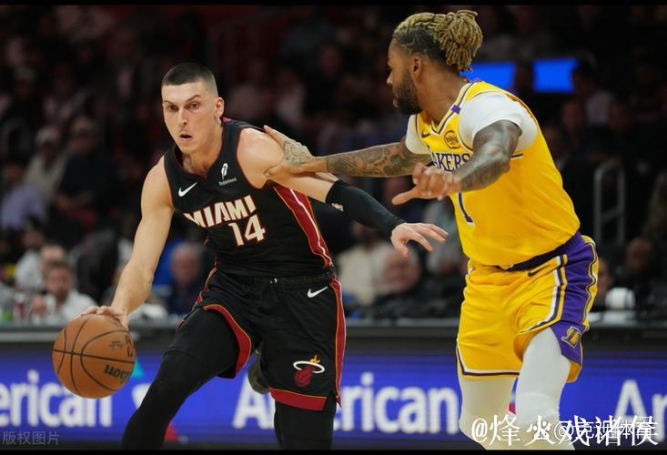 詹姆斯29分难救主,浓眉低迷仅8分,热火41分狂胜湖人刷新纪录 詹姆斯29分难救主,浓眉低迷仅8分,热火41分狂胜湖人刷新纪录